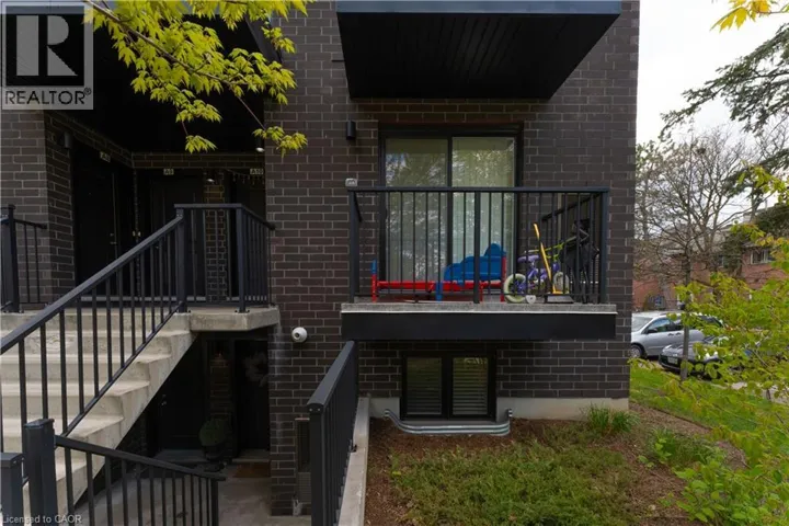 190 CENTURY HILL Drive Unit# 11A, Kitchener, Ontario N2E2W6