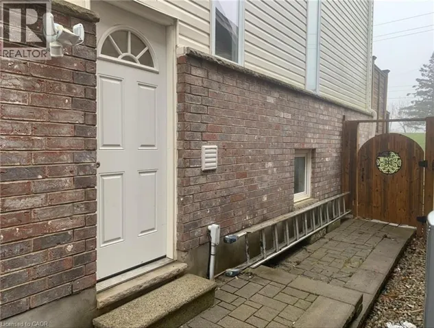 408 WESTCROFT Drive N Unit# Basement, Waterloo, Ontario N2T2Z8