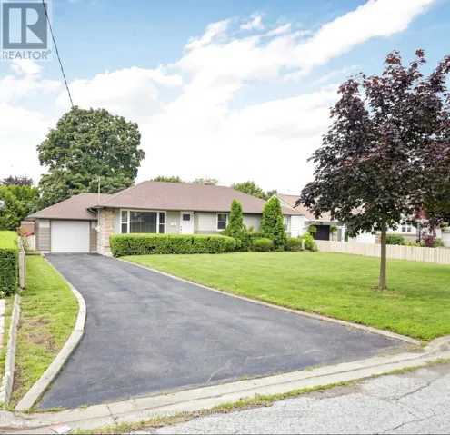 27 PATRICIA DRIVE, St. Catharines (Carlton/Bunting), Ontario L2M4P2
