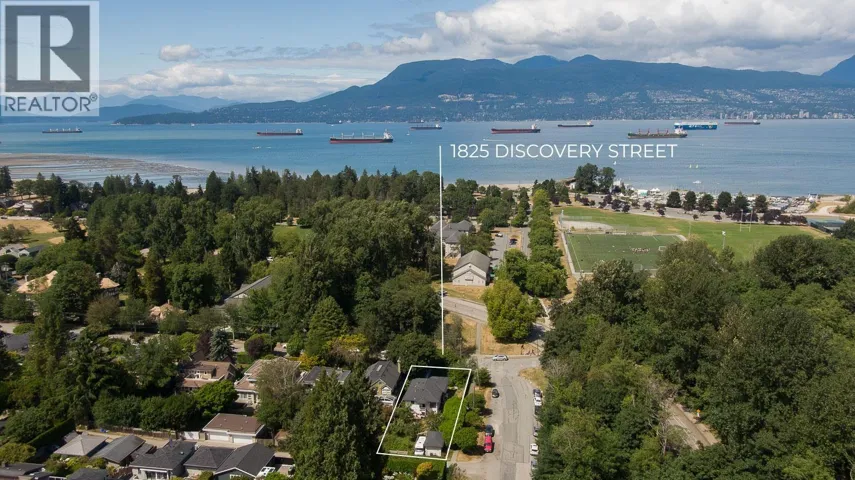 1825 DISCOVERY STREET, Vancouver, British Columbia V6R3Y3