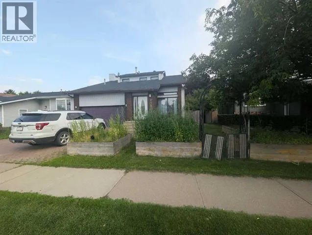 245 Bacon Place, Fort McMurray, Alberta T9K1Z8