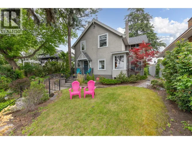 1537 Lakeview Street, Kelowna, British Columbia V1Y6N1