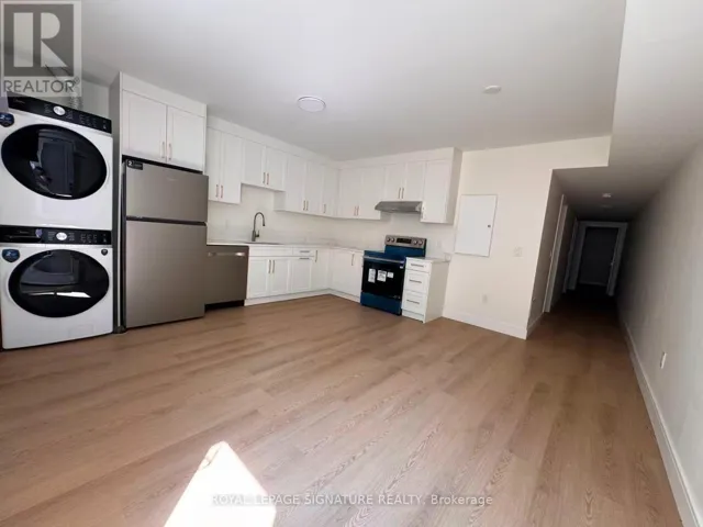 1B - 53 BISHOP AVENUE, Toronto (Newtonbrook East), Ontario M2M1Z4