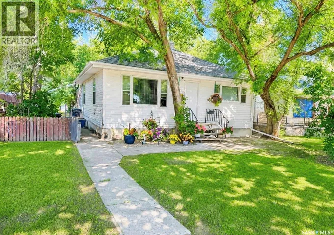334 6th AVENUE SE, Swift Current, Saskatchewan S9H3P1