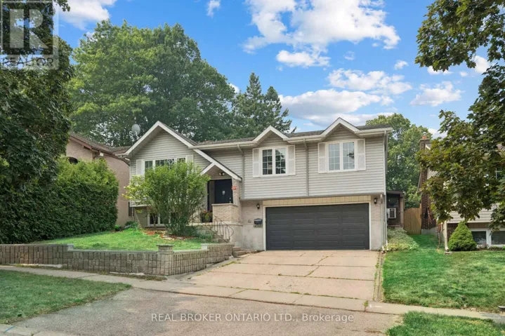 254 SOUTHWOOD DRIVE, Kitchener, Ontario N2E2B1