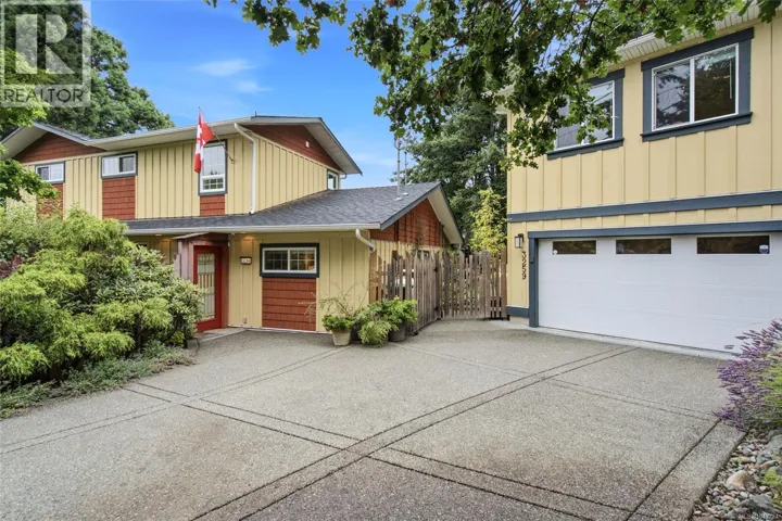 3259 Dolphin Dr, Nanoose Bay, British Columbia V9P9J1
