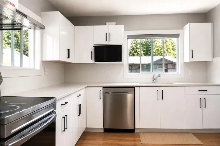 32549 BEAVER DRIVE, Mission, British Columbia V2V5R3