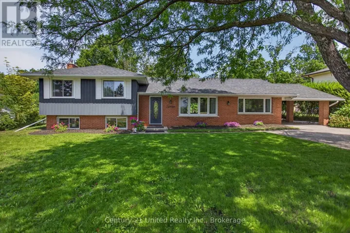 12 STEWART DRIVE, Selwyn, Ontario K0L2H0