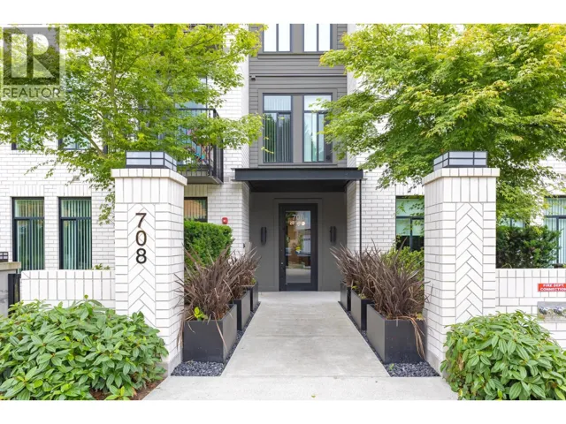209 708 EDGAR AVENUE, Coquitlam, British Columbia V3K0H3