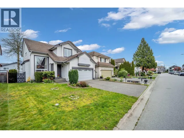 707 OMINECA AVENUE, Port Coquitlam, British Columbia V3B7N9