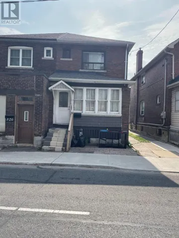SECOND FLOOR - 322 OLD WESTON ROAD, Toronto (Weston-Pellam Park), Ontario M6N3A4