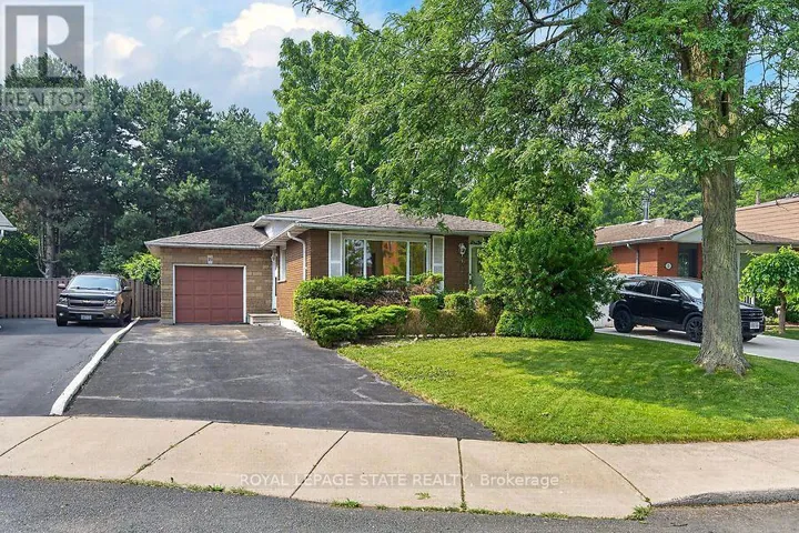 16 SUNSHINE COURT, Hamilton (Rolston), Ontario L9C2L5