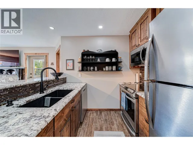7559 Timberline Crescent Unit# 221, Fernie, British Columbia V0B1M6