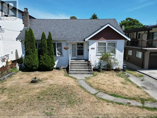 6678 WALKER AVENUE, Burnaby, British Columbia V5E3B9
