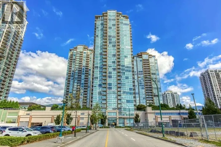 702 2975 ATLANTIC AVENUE, Coquitlam, British Columbia V3B0C6
