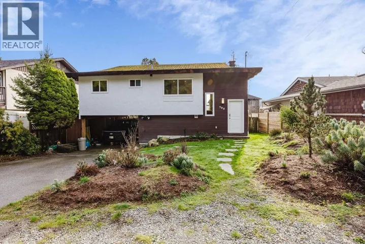 723 TRICKLEBROOK WAY, Gibsons, British Columbia V0N1V9