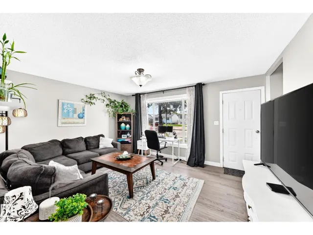 9911 163 ST NW, Edmonton, Alberta T5P3N3