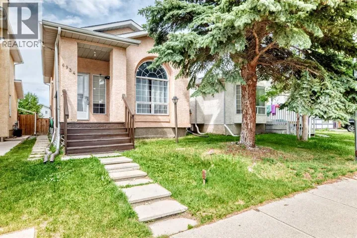 6934 Laguna Way NE, Calgary, Alberta T1Y6W2
