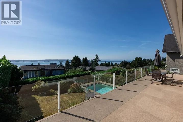 2316 NELSON AVENUE, West Vancouver, British Columbia V7V2R2