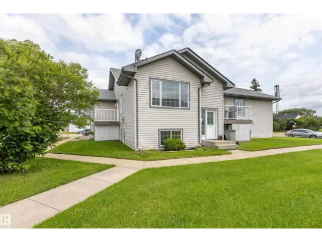 #D 10102 103 ST, Morinville, Alberta T8R1T4