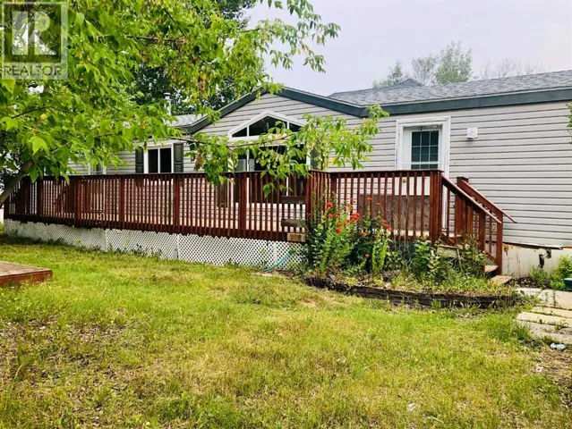 9810 102 Street, High Level, Alberta T0H1Z0