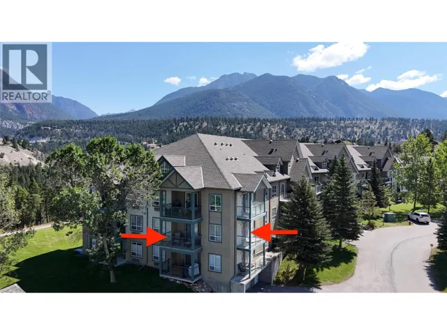 4769 Forsters Landing Road Unit# 215, Radium Hot Springs, British Columbia V0A1M0