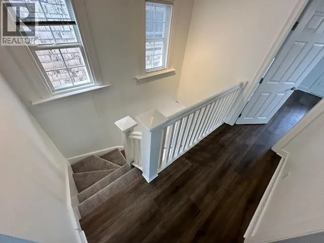 2878 W 8TH AVENUE, Vancouver, British Columbia V6K2B9