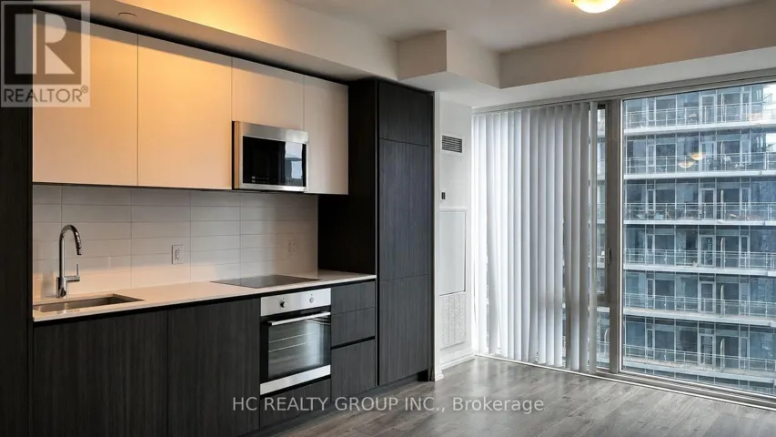 8 WIDMER STREET, Toronto (Waterfront Communities), Ontario M5V0W6