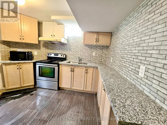 B - 55 VELVET GRASS LANE, Brampton (Sandringham-Wellington), Ontario L6R1W1