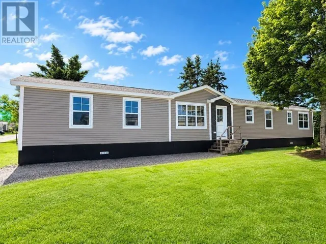15 Wolfe Avenue, Cornwall, Prince Edward Island C0A1H5