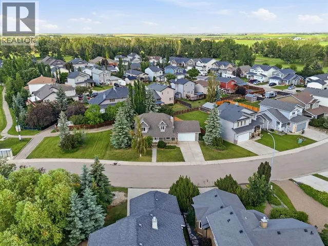 763 Stonehaven Drive, Carstairs, Alberta T0N0M0