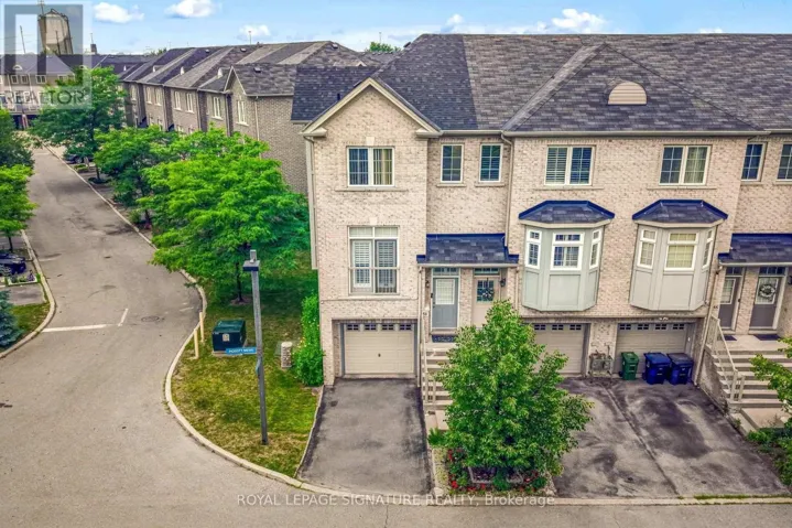 51 PIGGOTT MEWS, Toronto (Weston), Ontario M9N0A4