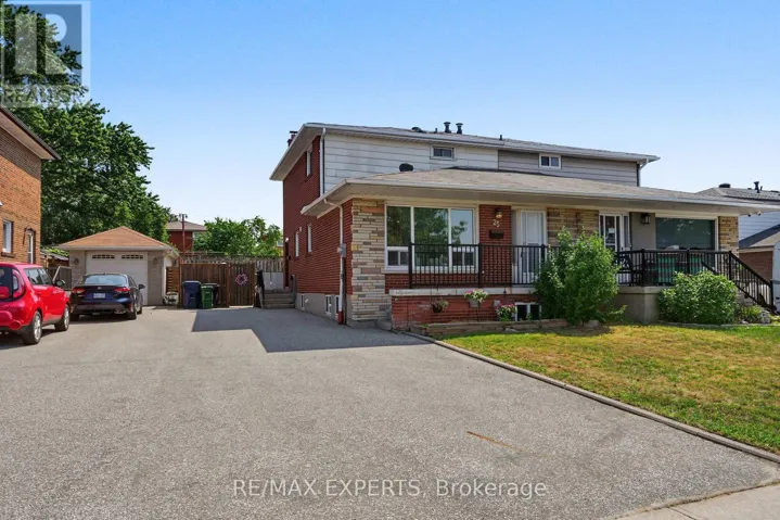25 RIVERTON DRIVE, Toronto (Humber Summit), Ontario M9L2N8
