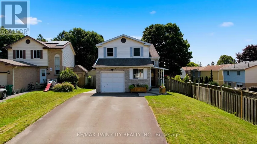 7 GLENDAN COURT, Cambridge, Ontario N1R7N4
