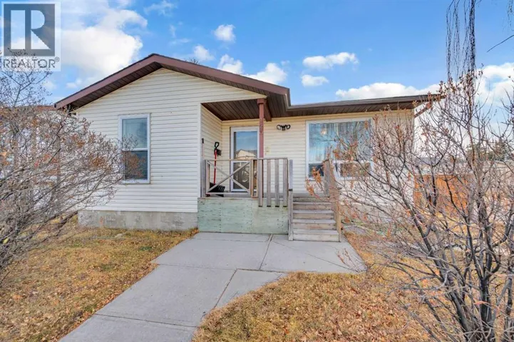120 Castlebrook Rise NE, Calgary, Alberta T3J1P1
