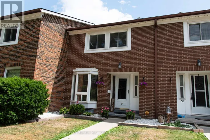 29 - 121 BAGOT STREET, Guelph (Junction/Onward Willow), Ontario N1H5T8