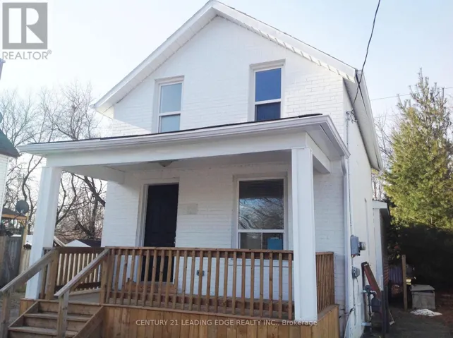 230 COURT STREET, Oshawa (Central), Ontario L1H4W7