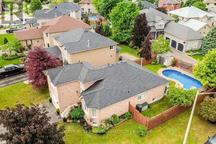 30 MCAVOY DRIVE, Barrie (Edgehill Drive), Ontario L4N0P8