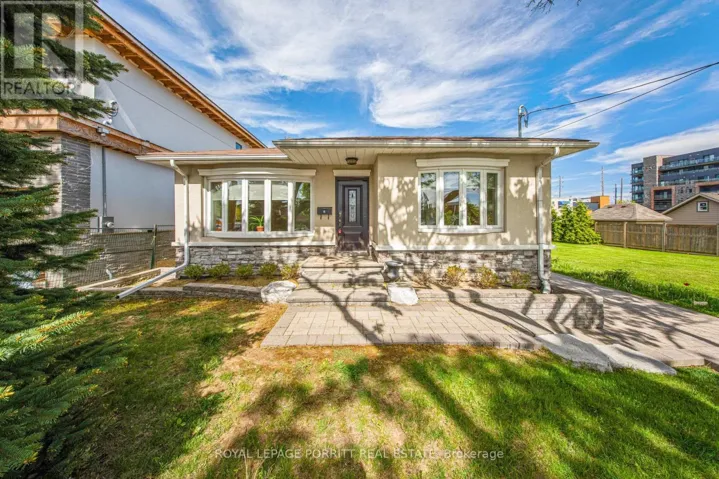 3 ORIANNA DRIVE, Toronto (Alderwood), Ontario M8W4M8