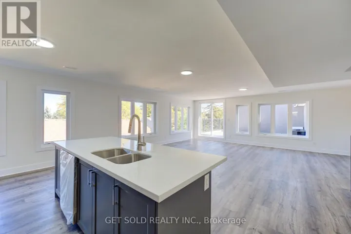 11 - 6701 THOROLD STONE ROAD, Niagara Falls (Stamford), Ontario L2J1B3