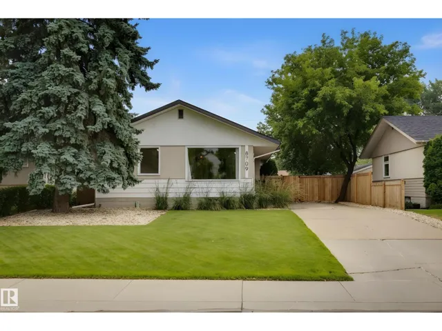 8709 164A ST NW, Edmonton, Alberta T5R2R2