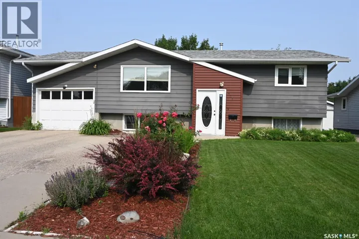 521 Guelph CRESCENT, Saskatoon, Saskatchewan S7H4R3