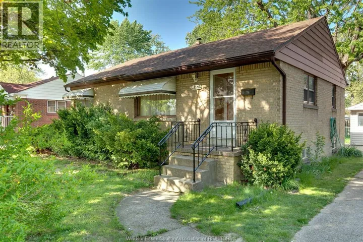 3256 DOMINION BOULEVARD, Windsor, Ontario N9E2N5
