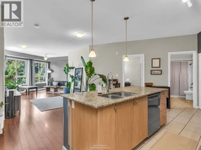 285 ROSS DRIVE, New Westminster, British Columbia V3L0B9