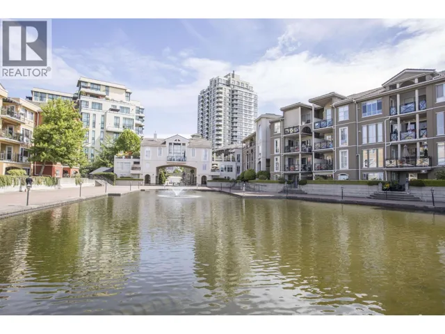 309 2 RENAISSANCE SQUARE, New Westminster, British Columbia V3M6K3