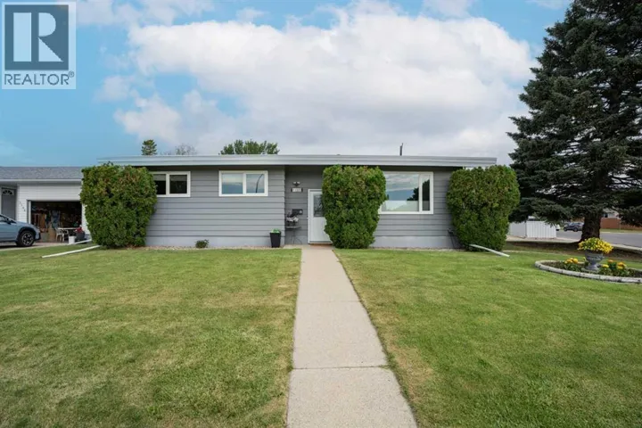 1102 Lakeview Drive S, Lethbridge, Alberta T1K3E9