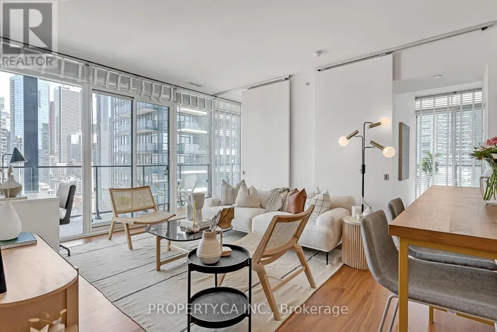 2309 - 125 PETER STREET, Toronto (Waterfront Communities), Ontario M5V0M2