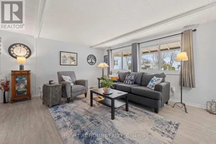 264 HIGHLAND SPRINGS, South Huron (Stephen), Ontario N0M1T0