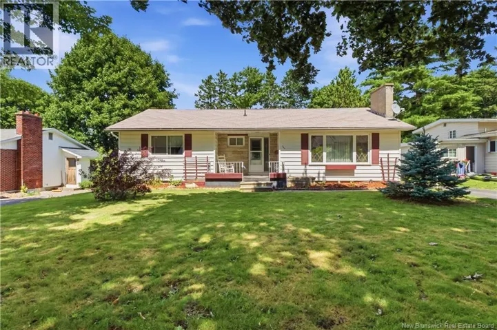 727 Gregg Court, Fredericton, New Brunswick E3B4H5