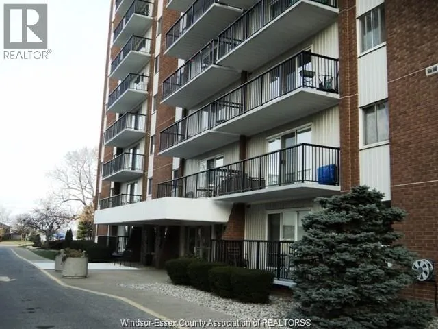 8591 RIVERSIDE DRIVE East Unit# 306, Windsor, Ontario N8S1G3
